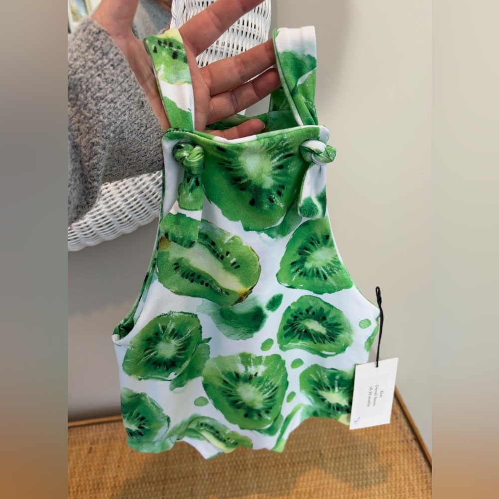 Kiwi Print Baby Romper size 18-24 mths new with tags!
